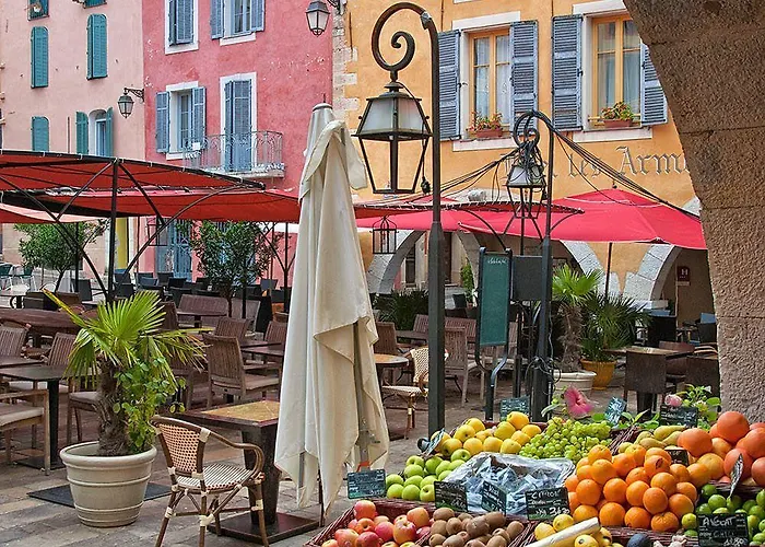 Valbonne Village - Rue Bermond